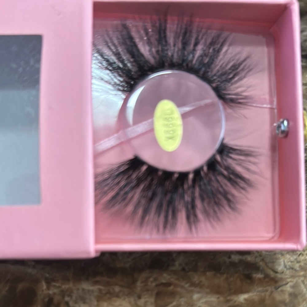 Luxurious Black Mink Eyelashes